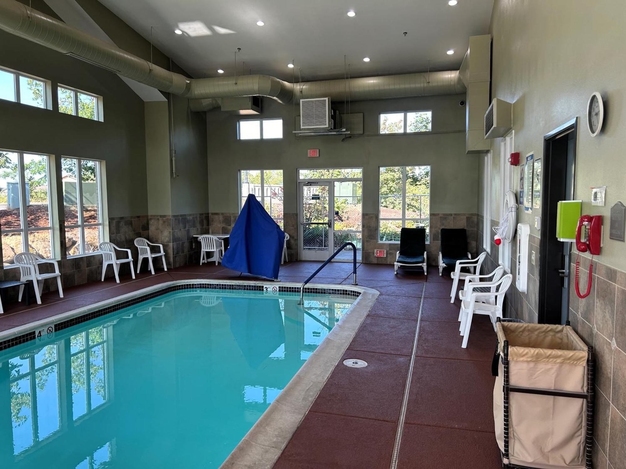 Comfort Inn & Suites Creswell Eksteriør billede