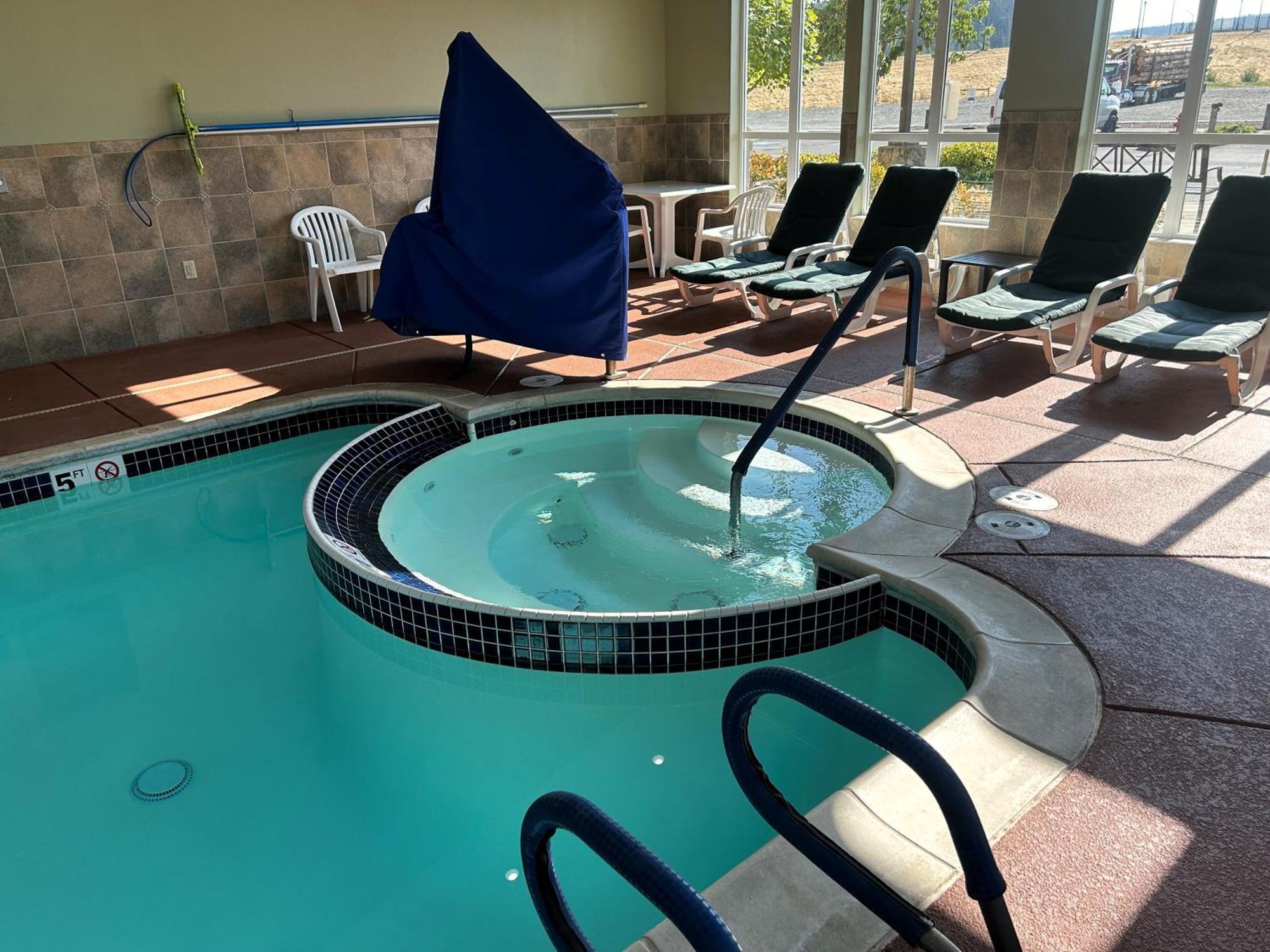 Comfort Inn & Suites Creswell Eksteriør billede