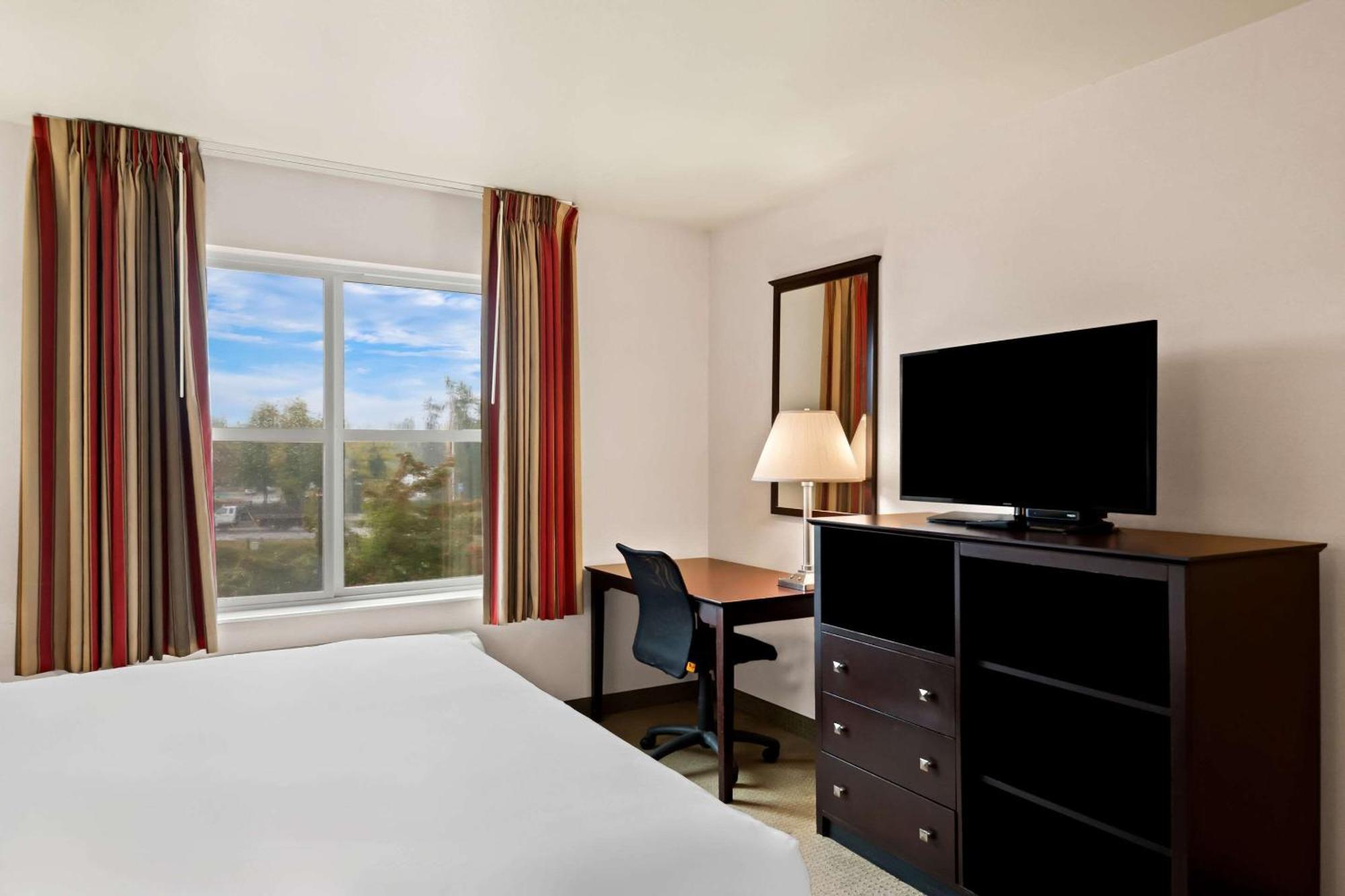 Comfort Inn & Suites Creswell Eksteriør billede