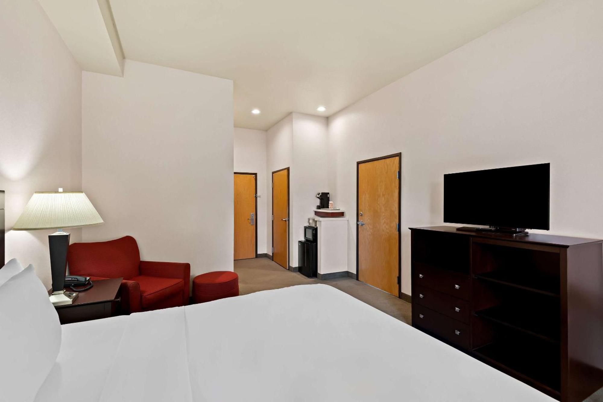 Comfort Inn & Suites Creswell Eksteriør billede